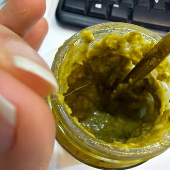Pastavilla Pesto Sosunda İplik Benzeri Yabancı Madde Bulunması