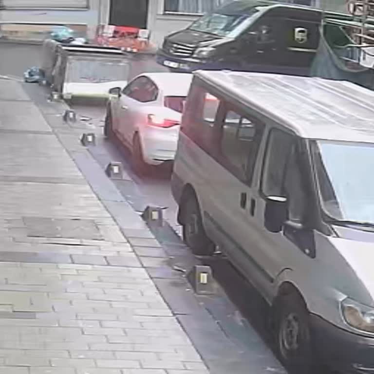 UPS Kuryesinin Gerçeğe Aykırı Alıcıya Ulaşılamadı Kaydı Ve Pasaport Teslimatı İhmali