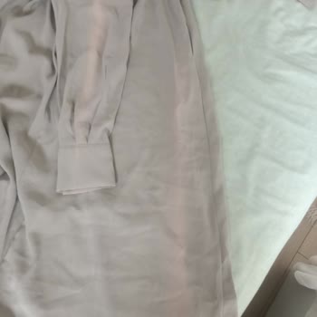 Leke İçeren Elbise Teslim Alındı Cevapsız İletişim Ve Geri Ödeme Talebi