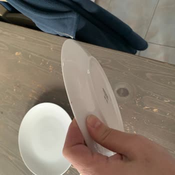 Karaca Züccaciye Defolu Tatlı Ve Servis Tabağı İçin Hemen Değişim Talebi