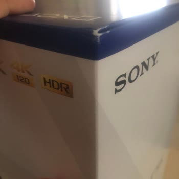 PS5 Kutusu Açılmış Ve Yeniden Bantlanmış Görünüyor, Değişim Veya İade Talebi