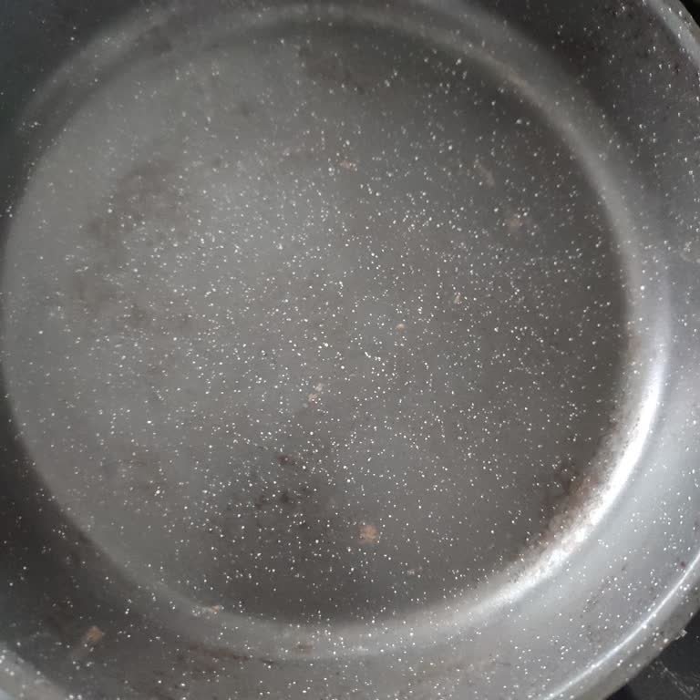 Trendyol'dan Alınan Thermoad Tava Setinde Yapışmazlık Kısa Sürede Bozuldu