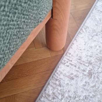 Ayaklardaki Kesik Ve Oyuğa Karşı Bohem Koltuk Takımı Değişim Talebi