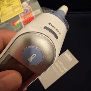 Braun 6520 Ateş Ölçerde Sürekli Çizik Ve Bozukluklar Nedeniyle Tam İade Talebi