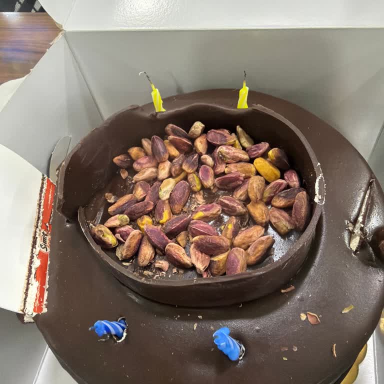 İzmit Simit Fırını | Kocaeli Bayat Antep Fıstıklı Pastadan İade Talebi Ve Personel Tavrı