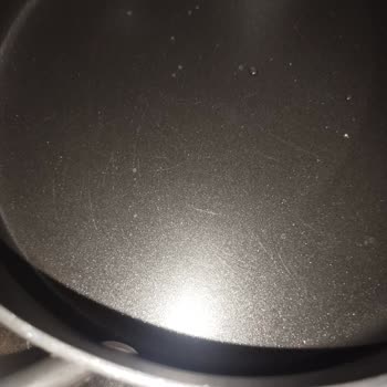 Pilav Tenceresinde Çizik: Schafer Tencere Takımının Garanti Talebi