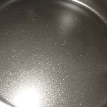 Pilav Tenceresinde Çizik: Schafer Tencere Takımının Garanti Talebi