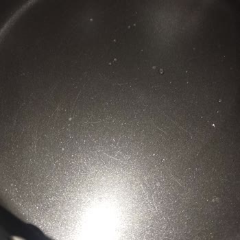 Pilav Tenceresinde Çizik: Schafer Tencere Takımının Garanti Talebi