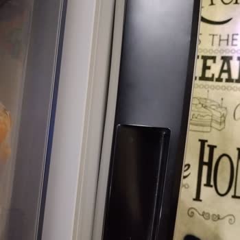 Arçelik Buzdolabımda Dondurucu Kapak Sorunu Çözülmedi, Değişim İstiyorum