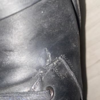 Üç Gün Kullanım Sonrası Deri Botta Yırtılma Ve Kullanıcı Hatası İddiası