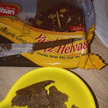 Gülsan Helvasında Çıkan Taş Annemin Boğazına Takıldı