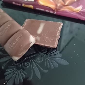 Ülker Caramio Çikolatasında Bozulmuş Doku Ve Beyaz Lekeler Sağlık Endişesi