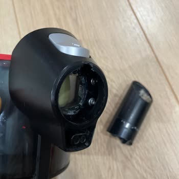 Bosch Süpürge Toz Haznesinin Kendi Kendine Kırılması Ve 4.670 TL Yüksek Yedek Parça Ücreti