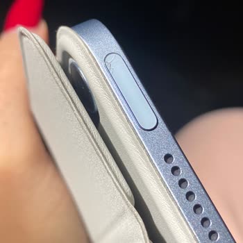 Vatan Bilgisayar'dan Alınan İPad'de Aşırı Isınma Ve Güç Düğmesi Çatlaması