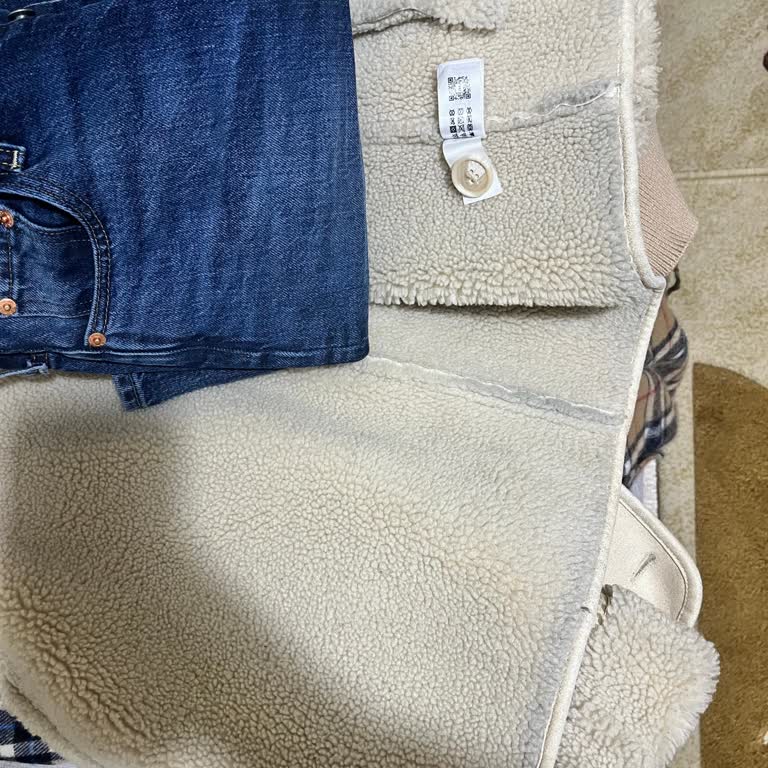 Boyner'de Levi's Pantolonunun Boya Sızıntısı Kabanıma Geçti, İade Süreci Yetersiz