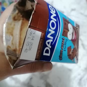 Son Kullanma Tarihi Geçmemiş Danone Çikolatalı Pudingin Beyaz Lekeleri Güvenimizi Zedeliyor