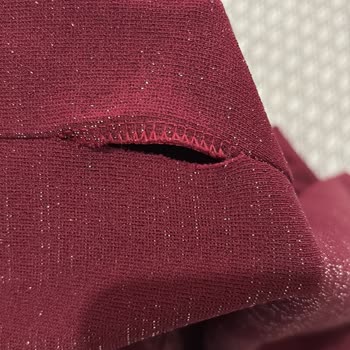 Kusurlu Elbise İçin Ücretsiz İade Talebi, 200 TL Kesintiye Karşı