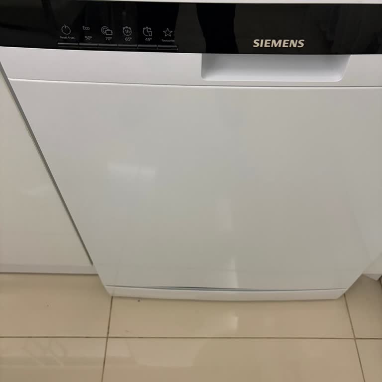 Teslim Edilen Siemens Bulaşık Makinesinin Kapısı Çatık Ve Değişim Talebi