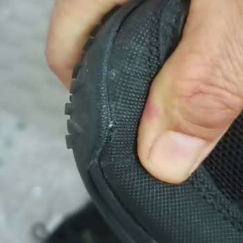 Boyner'den Skechers Ayakkabıda Açılan Dikiş: Üretim Hatası Ve İade Talebi