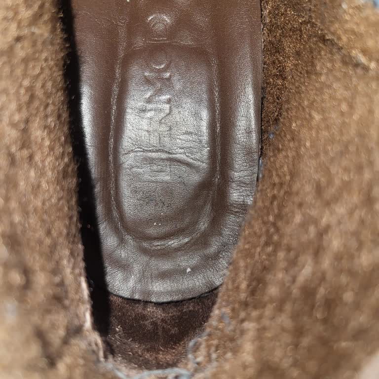 6 Bin TL'lik Derimod Botunun İç Tabanı Çabuk Bozuldu, Tamir Sonrası Durumu Daha Kötü!