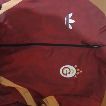 Yanlış Beden Ve Logo Tasarımıyla Gelen Yağmurluk İçin Geri Ödeme Talebi