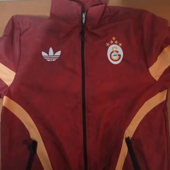 Yanlış Beden Ve Logo Tasarımıyla Gelen Yağmurluk İçin Geri Ödeme Talebi