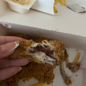 Tam Pişmemiş Tavuk Kanatları Nedeniyle 400 TL İade Talebi Ve Sağlık Endişesi