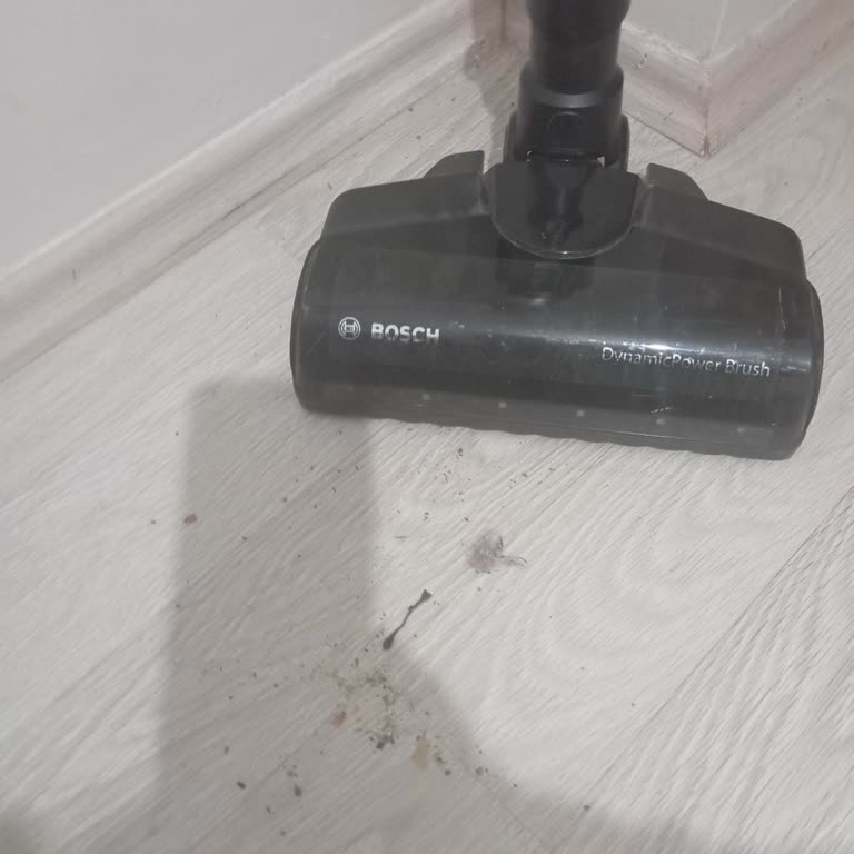 Bosch Unlimited 7 Süpürge Kirleri Düşürerek Temizlik Yapılamaz Hale Getiriyor