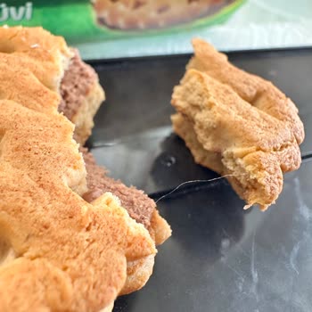 Ülker Probis Bisküviden Kıl Benzeri Yabancı Madde Çıktı, Müşteri Hizmetleri Cevap Vermedi