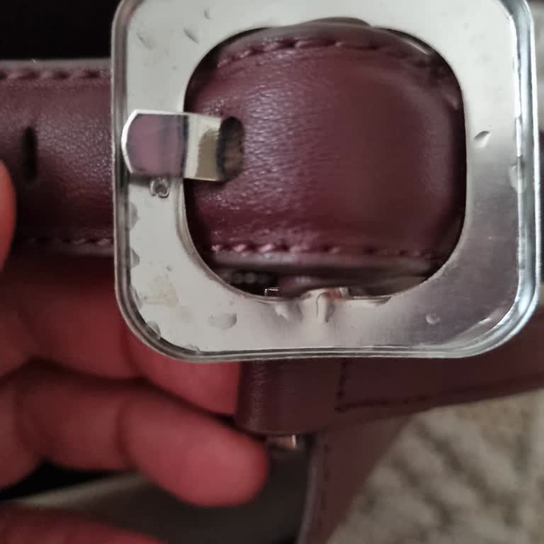 Mango Çantasının Tokası İki Ayda Koptu, Müşteri Hizmetleri Çözüm Sunmadı