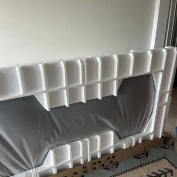 Kırık Samsung TV Değişim Onayı Bekliyor, Acil Yanıt Bekleniyor