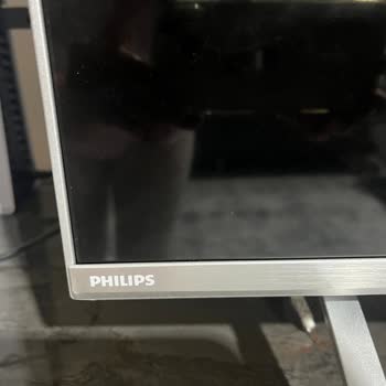 Philips 58'' TV'de 2.5 Yılda Tamamen Siyah Ekran, Garanti Dışı Arıza Ve Değişim Talebi
