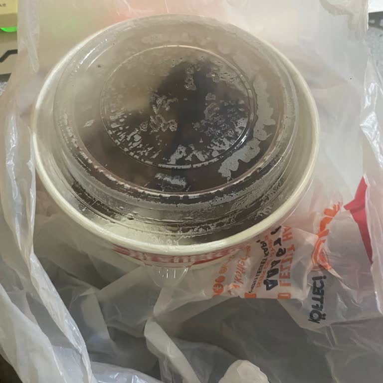 Yemeksepeti Köfte Siparişinde Yan Ürünler Gelmedi Ve Eksik Gönderildi, İade Talep Ediliyor