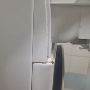 Garanti Süresi Devam Eden Çamaşır Makinesinde Küflenme Ve Kısmi Ücretsiz Değişim Reddi