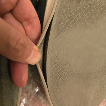 Tommy Hilfiger Sneaker’da Yapışkan Sorunu Kullanıcı Hatası Olarak Değerlendirildi