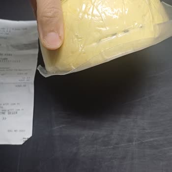 A101 Aliağa Şubesinde Küflü Ürün Ve Kaba Personel Davranışı