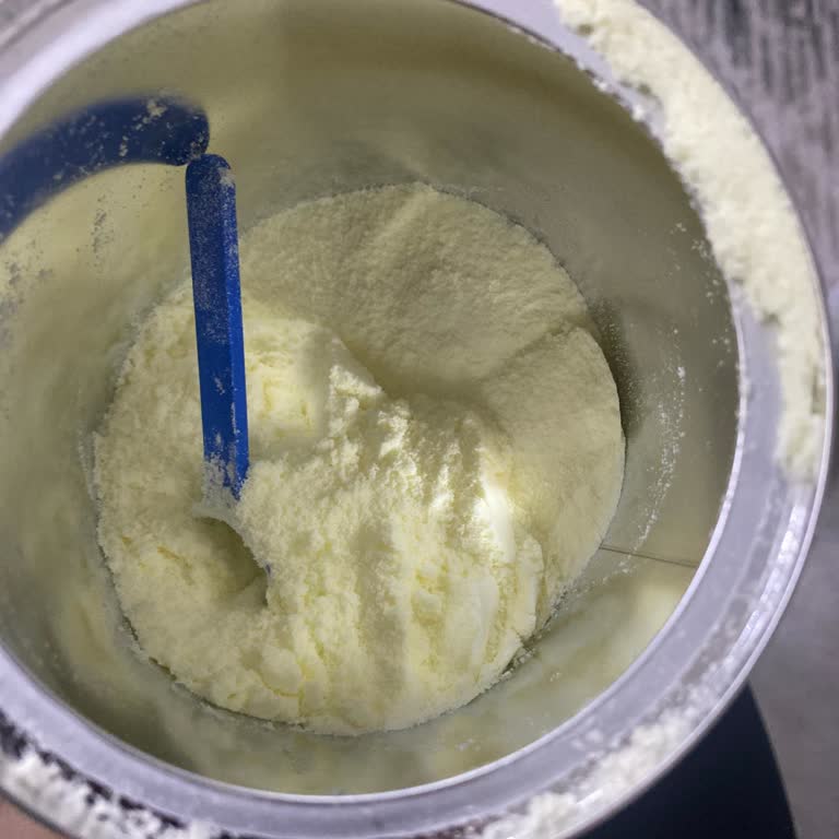 Hipp Combiotic 1 Formülünün Sarı Renkli Kutuları Neden Üretildi?