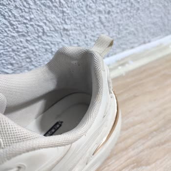 Ayak Yarasına Neden Olan Spor Ayakkabının İade Ve Değişim Talebinin Reddedilmesi