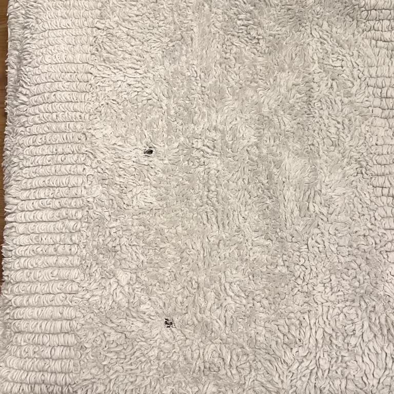 Kısa Sürede Delik Açan Banyo Paspası İçin Kullanıcı Hatası Reddi