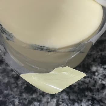 Son Kullanma Tarihi Geçmemiş Aknaz Peyniri Küflü Çıktı