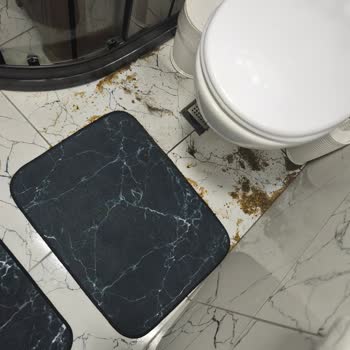 Kanalizasyon Taşkını Nedeniyle Evde Lağım Suyu Baskını Ve ASKİ'ye Ulaşılamama