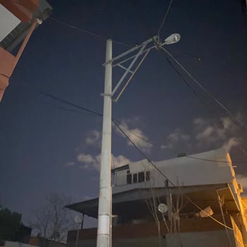 İzmir Konak Çınartepe Mahallesi 2621 Sokakta Lambanın Yanmadığı Güvenlik Riski Oluşturuyor