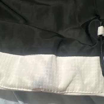 Kısa Sürede Renk Atan Mont İçin Değişim Ve İade Talebi