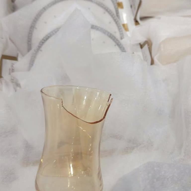 Kırılacak Etiketi Olmasına Rağmen Sürat Kargo Ürünleri Kırık Çıktı