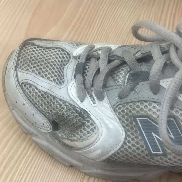 New Balance 530 Ayakkabısında Ön File Yırtılması Ve Mağazadan Red Yanıtı