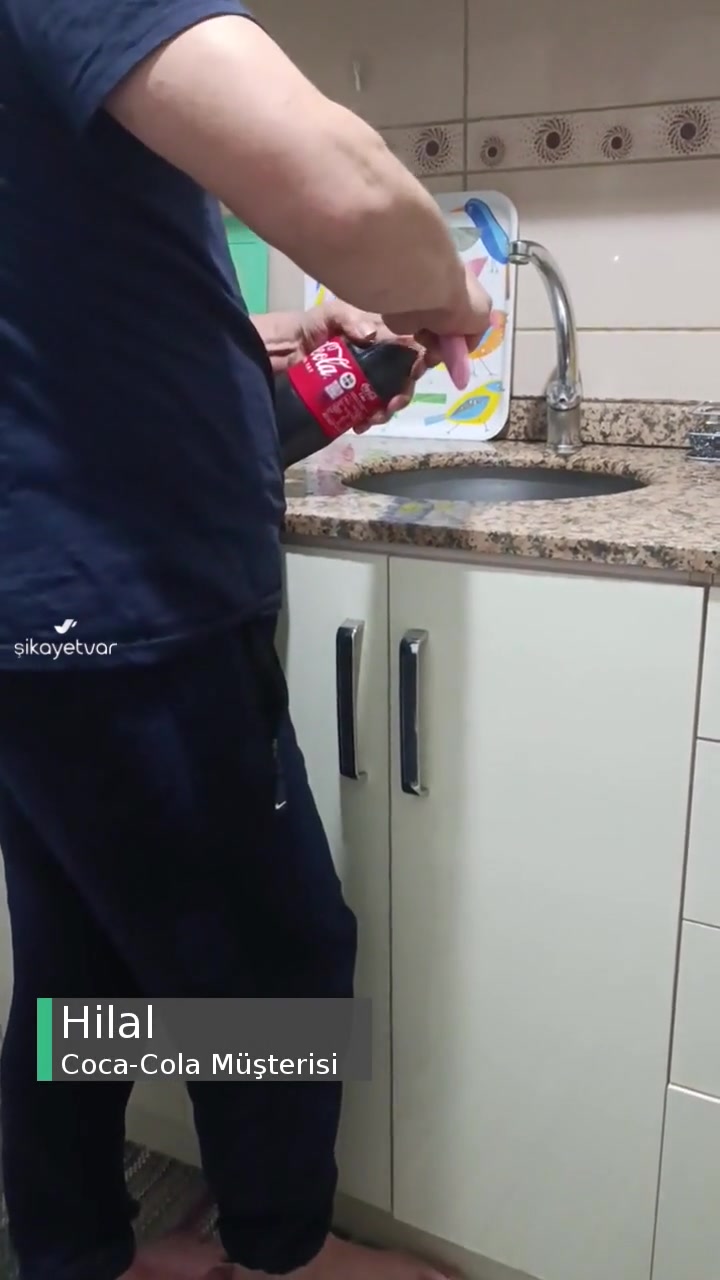 Coca-Cola Kapağı Kapalı, Açılmadı! videonun kapak resmi