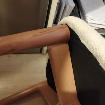Fors AVM'den Aldığım Sandalyeler Kısa Sürede Çöktü Ve Servis Cevap Vermedi