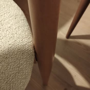 Fors AVM'den Aldığım Sandalyeler Kısa Sürede Çöktü Ve Servis Cevap Vermedi