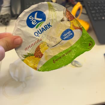 Sek Quark'ta Sert Siyah Yabancı Madde Bulunması