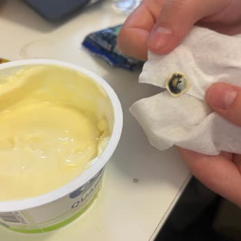 Sek Quark'ta Sert Siyah Yabancı Madde Bulunması